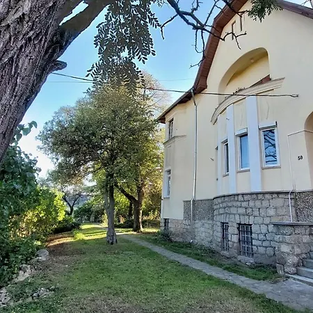 Apartamento Castle **** *