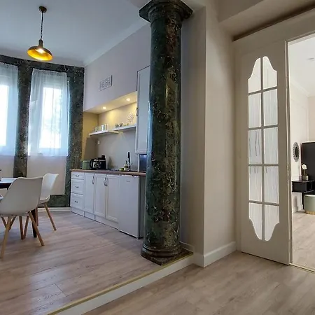 Castle **** Apartment