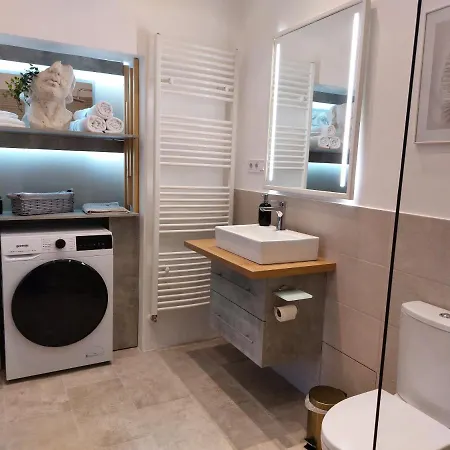 Apartamento Castle **** *