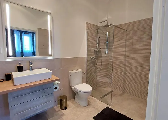 Apartman Castle **** *